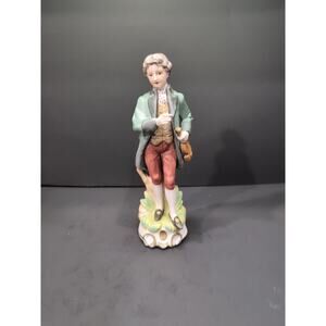 Capodimonte Young Man With Violin Figurine, Porcelain Figurine,‎ Musician Decor